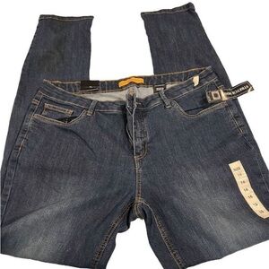 Casual Designs Women's Size 16 Blue Straight Denim Jeans Dark Wash